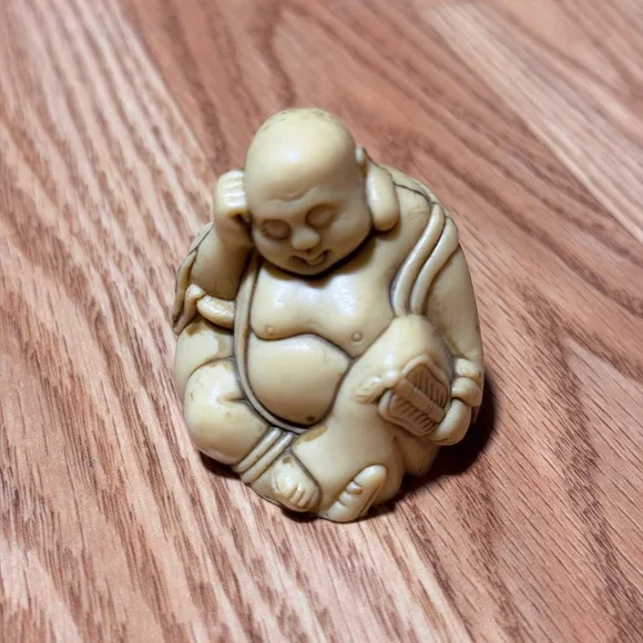 Resin Buddha Resting Head Figurine. Approximately 2” Tall. Great Condition - Picture 6 of 6